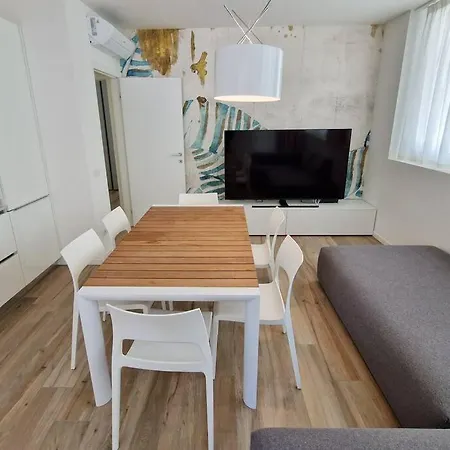 Apartment Ht - Luxury At Palm Lido di Jesolo